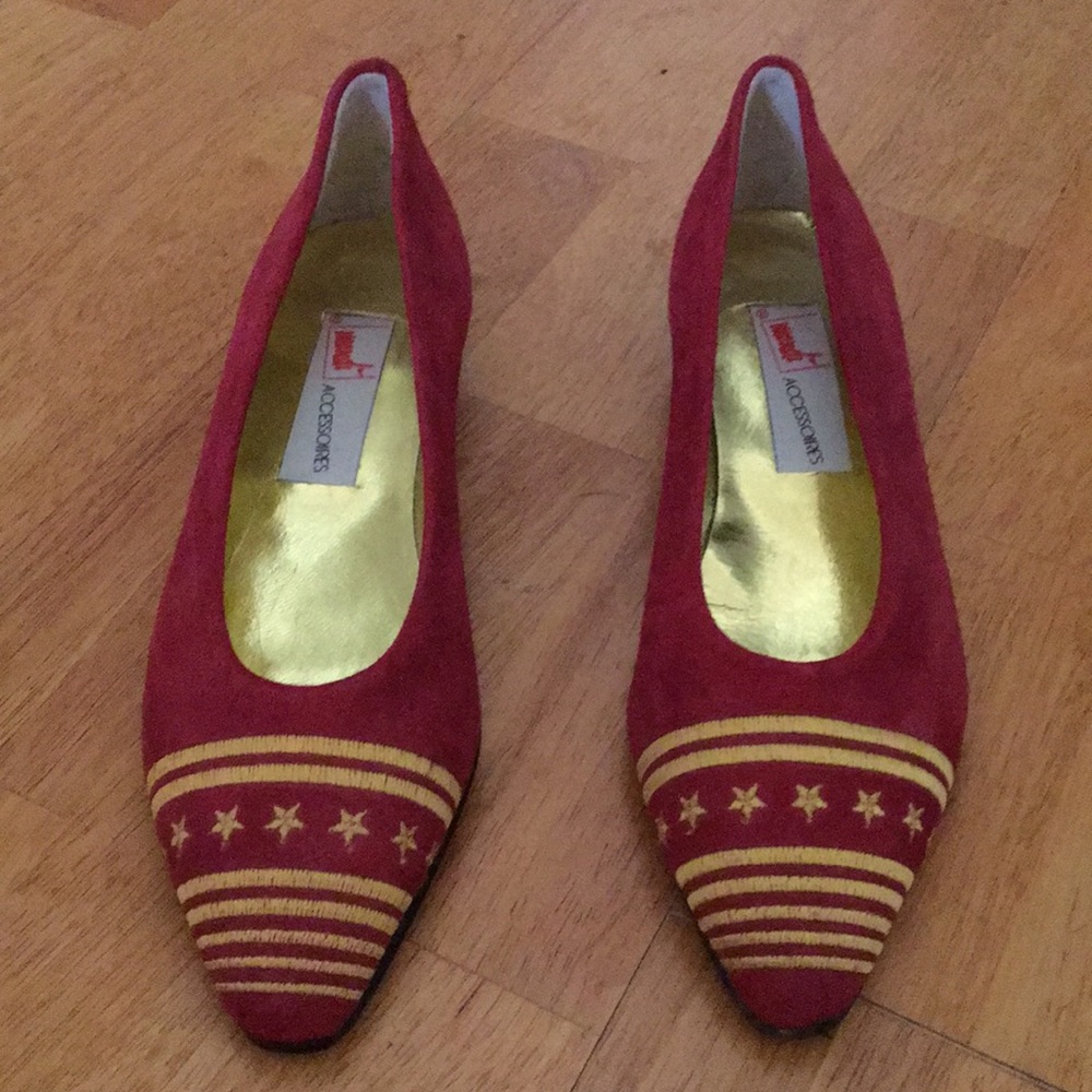 Never worn Mondí flats!